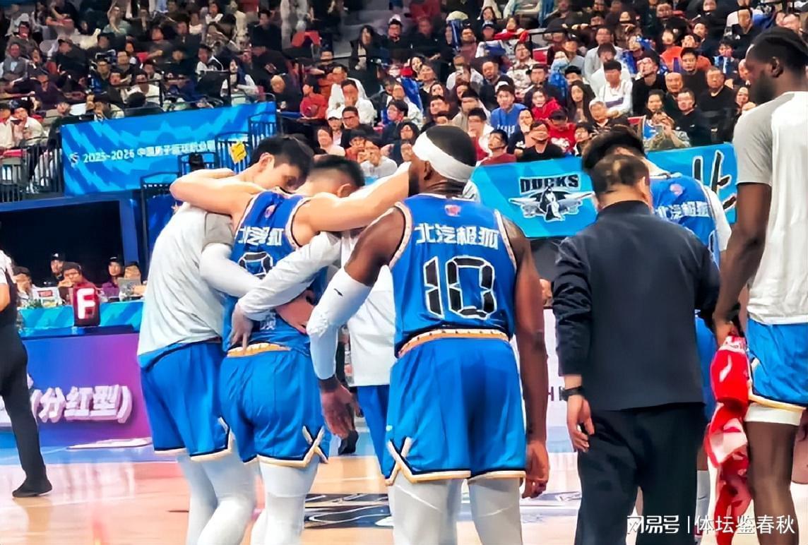 赛事回放-继续补强！麦基迟迟不来，首钢寻找新外援，曝俱乐部接触杰佛森